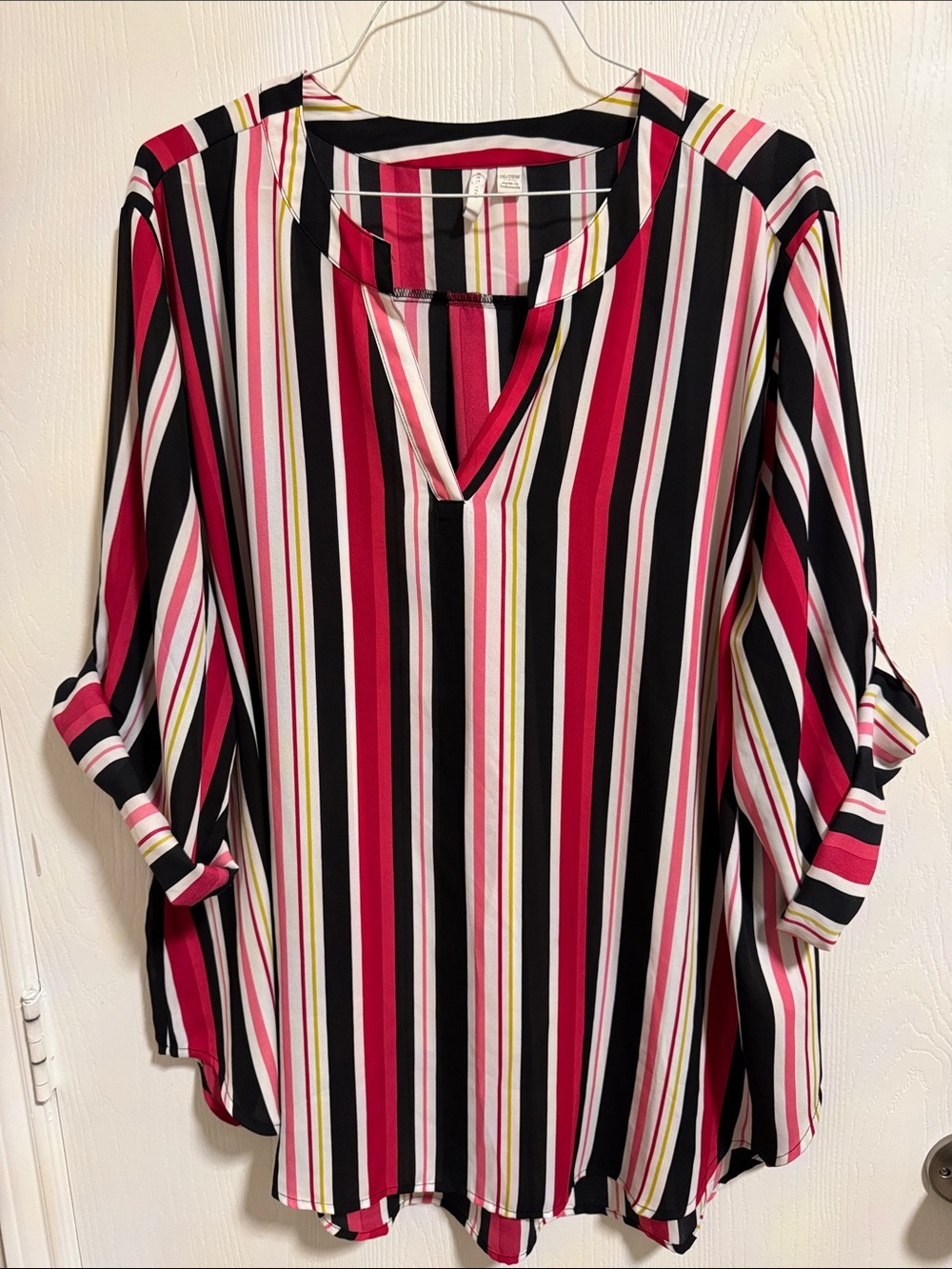Multicolor Striped Women’s 26/28W EST. 1946 Blouse Pullover Lightweight V Neck